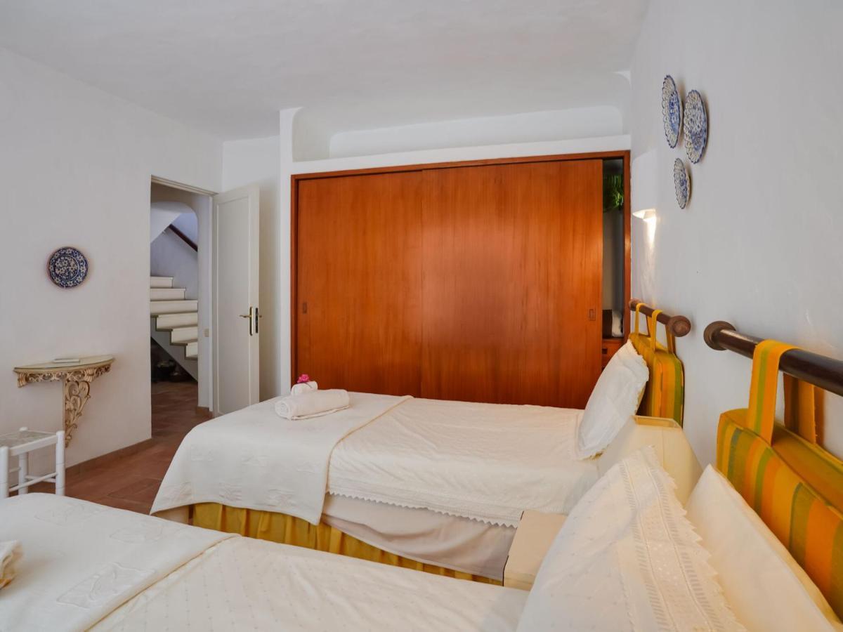 Roofed Villa In Albufeira With Private Swimming Pool Olhos de Agua  Ngoại thất bức ảnh