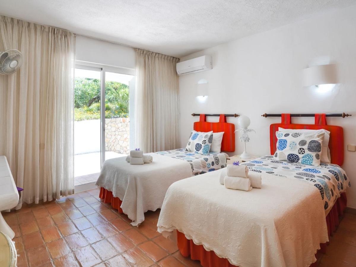 Roofed Villa In Albufeira With Private Swimming Pool Olhos de Agua  Ngoại thất bức ảnh