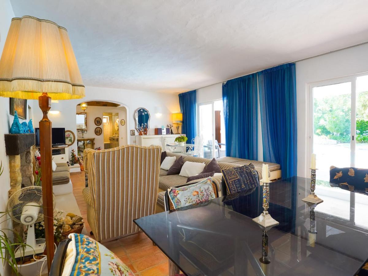 Roofed Villa In Albufeira With Private Swimming Pool Olhos de Agua  Phòng bức ảnh