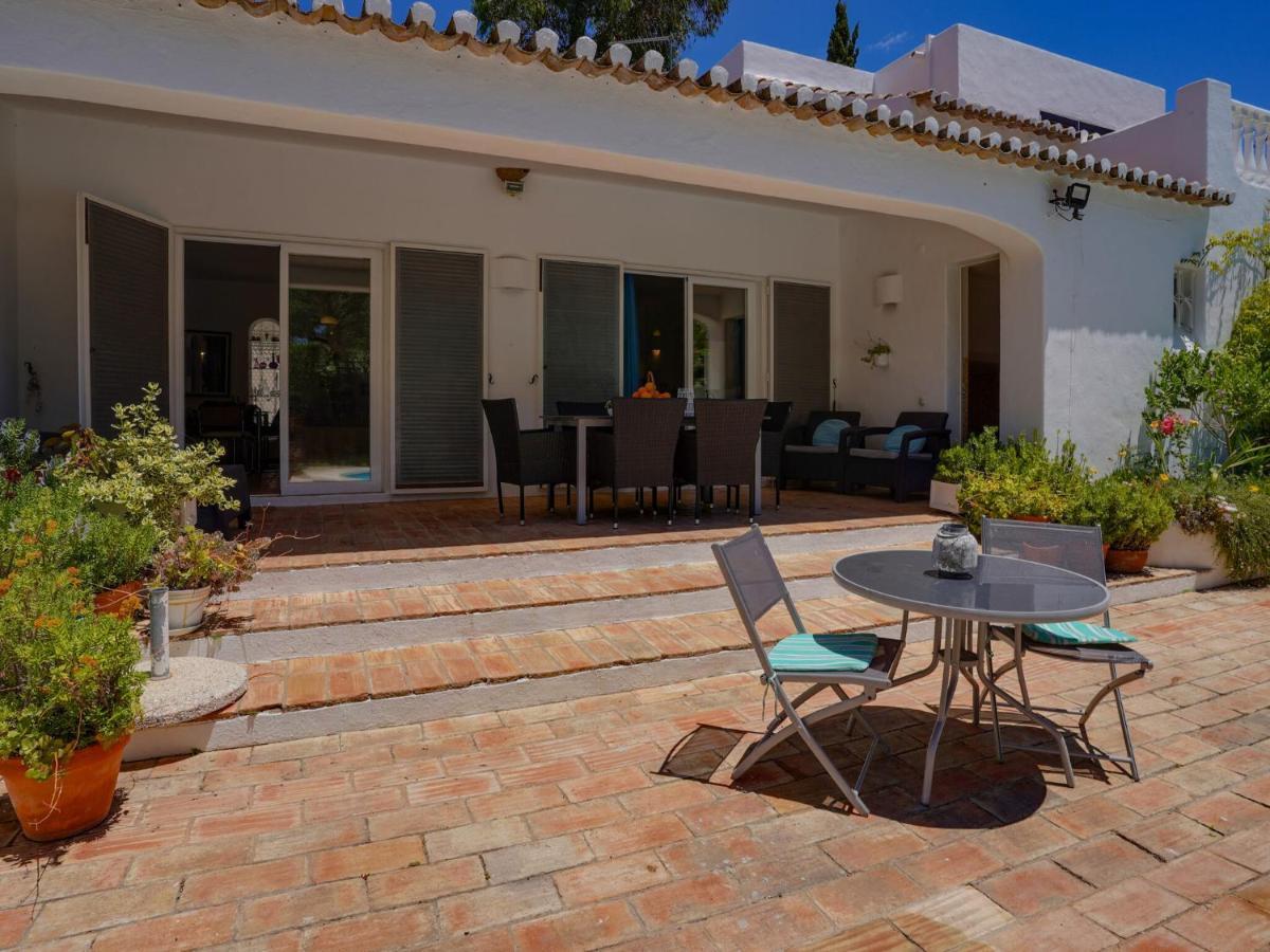 Roofed Villa In Albufeira With Private Swimming Pool Olhos de Agua  Phòng bức ảnh
